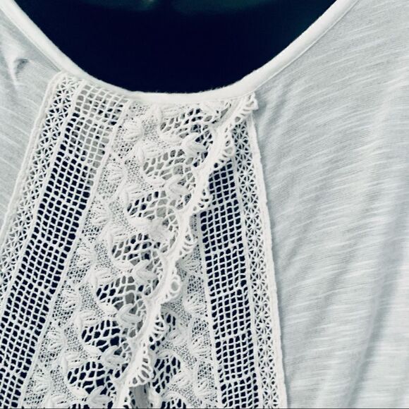 American Eagle Crochet Lace Open Back Top Size XS - Picture 6 of 9